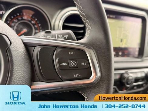 Used 2023 Jeep Wrangler Unlimited Sahara AWD/4WD image 20