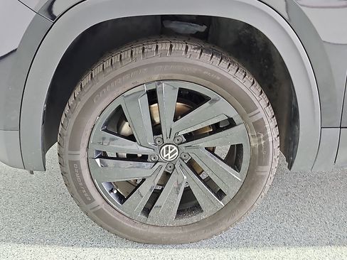 Used 2021 Volkswagen Atlas SEL FWD image 11
