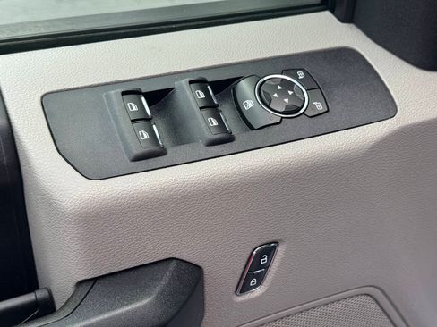 Used 2019 Ford F250 XL w/ STX Appearance Package AWD/4WD image 24