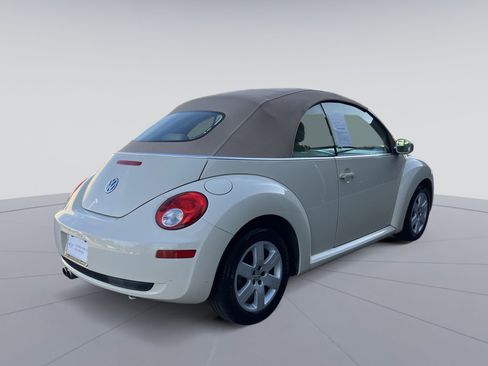 Used 2007 Volkswagen Beetle 2.5L image 5