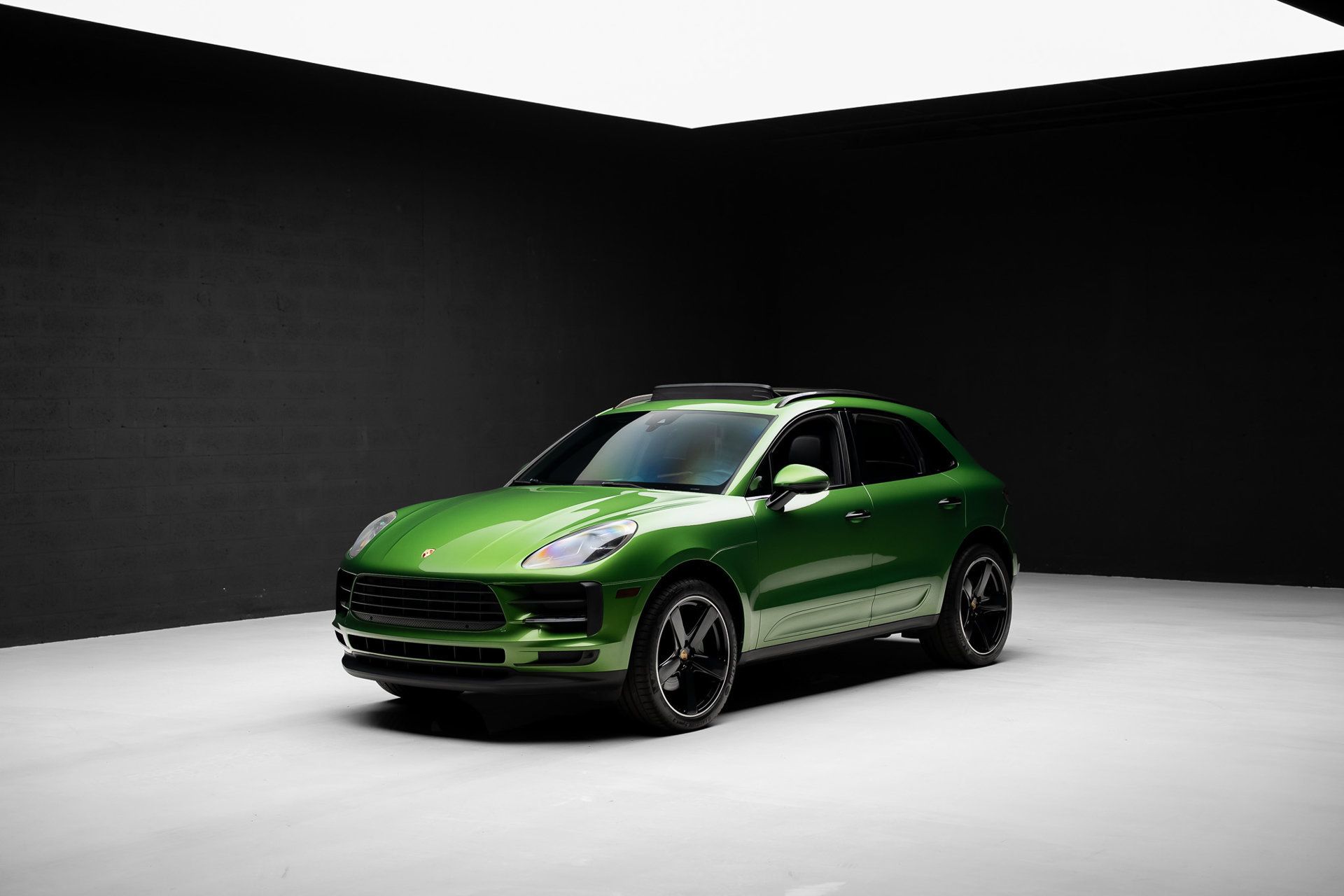 Used 2019 Porsche Macan AWD/4WD image 4
