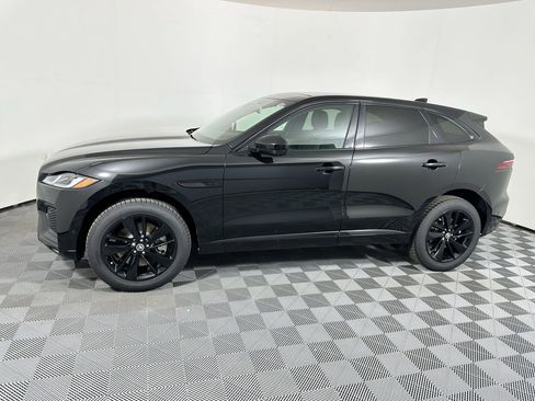 Used 2026 Jaguar F-PACE R-Dynamic S image 2