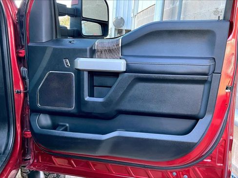 Used 2017 Ford F250 Lariat w/ Lariat Ultimate Package image 22