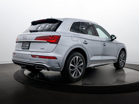 Certified 2023 Audi Q5 2.0T Premium Plus w/ Premium Plus Package AWD/4WD image 4