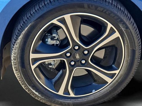 Used 2019 Ford Edge ST w/ Convenience Package image 31