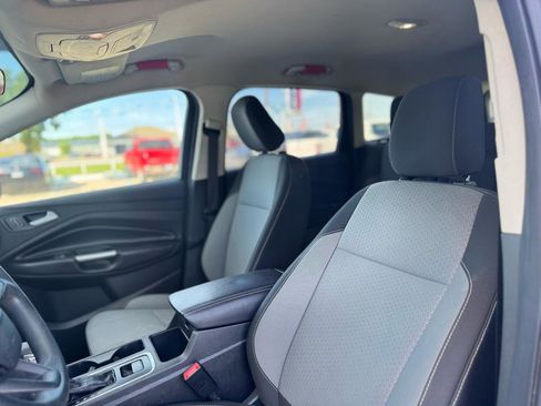 Used 2019 Ford Escape SE FWD image 26