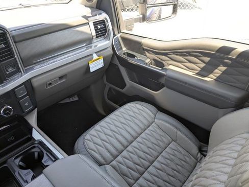 New 2026 Ford F450 Platinum AWD/4WD image 18