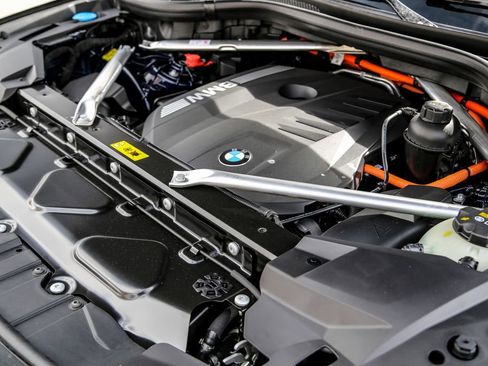 New 2026 BMW X5 xDrive50e w/ M Sport Package image 24