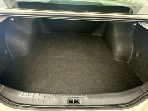 Used 2025 Nissan Altima 2.5 SV FWD image 29
