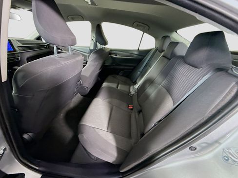 Used 2025 Toyota Camry LE FWD image 25