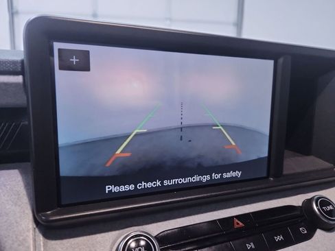 Used 2023 Ford Maverick XLT image 17