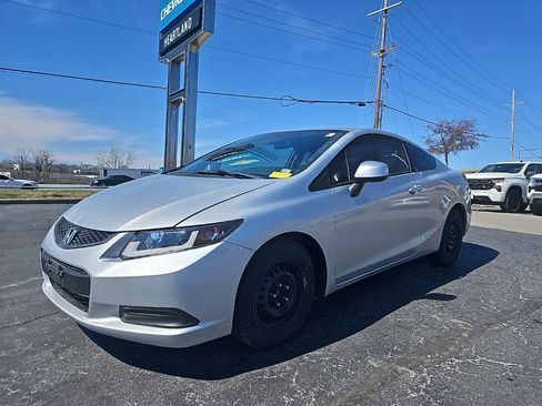 Used 2012 Honda Civic LX image 2