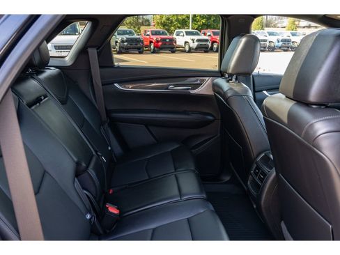 Used 2021 Cadillac XT5 Sportv w/ LPO, Floor Liner Package image 16