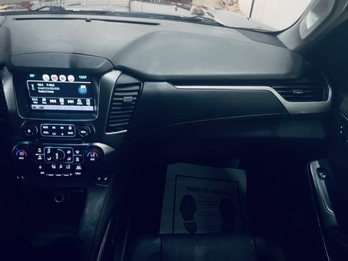 Used 2018 Chevrolet Suburban LT AWD/4WD image 36