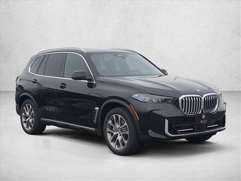 New 2026 BMW X5 xDrive50e w/ Climate Comfort Package image 7