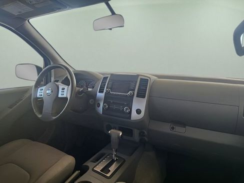 Used 2017 Nissan Frontier SV image 20