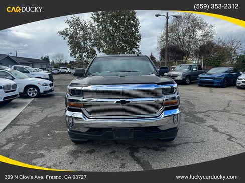 Used 2018 Chevrolet Silverado 1500 LT w/ LT Eassist Package image 2