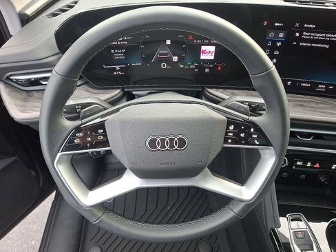 Certified 2025 Audi Q5 Prestige image 20