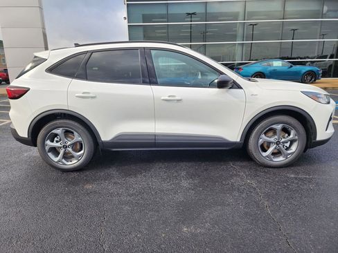 New 2026 Ford Escape ST-Line w/ Tech Pack #1 image 9