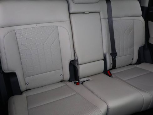 Certified 2024 Hyundai Santa Fe SEL FWD image 18