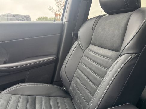 New 2026 Mitsubishi Outlander SE image 10