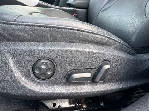 Used 2010 Audi A4 2.0T Premium image 25