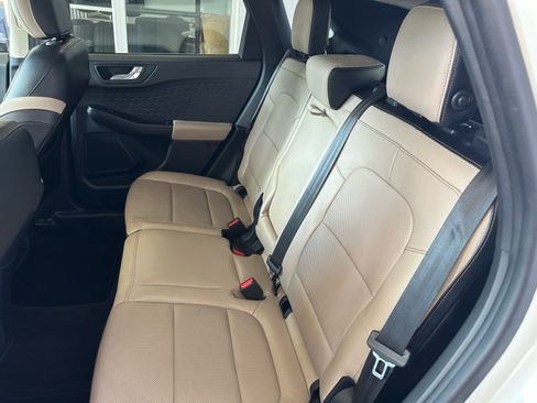 Certified 2020 Ford Escape Titanium AWD/4WD image 24