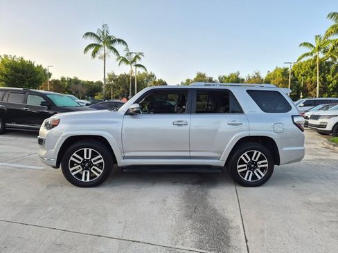 Used 2024 Toyota 4Runner Limited AWD/4WD image 8