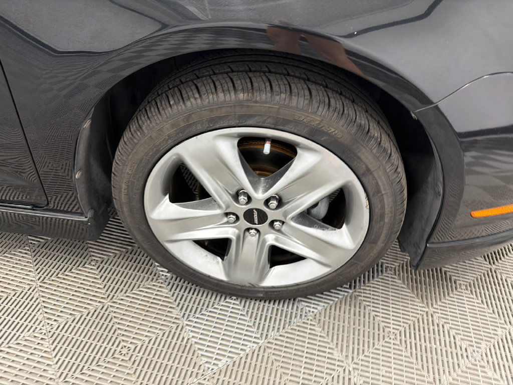 Used 2010 Ford Fusion Sport FWD image 13