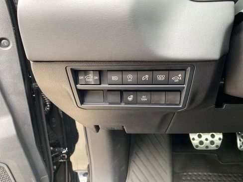 New 2026 Toyota Tundra Platinum AWD/4WD image 15