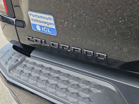 Used 2024 Chevrolet Colorado Z71 w/ LPO, Dark Essentials Package AWD/4WD image 12