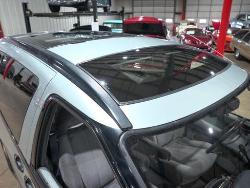 Used 1992 Toyota Previa LE image 19