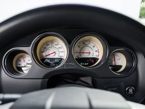 Used 2013 Dodge Challenger R/T Plus image 10