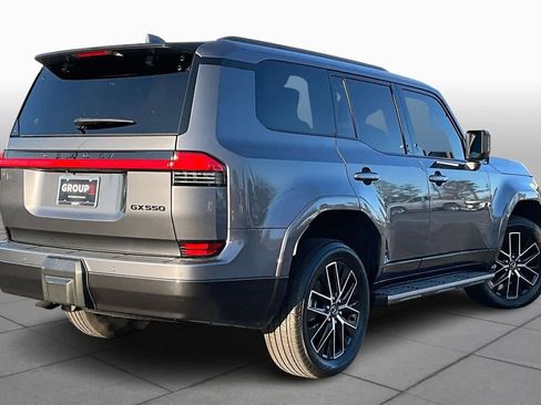 Used 2024 Lexus GX 550 image 12