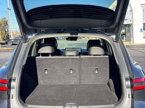 Used 2023 Genesis GV70 2.5T w/ Select Package image 11