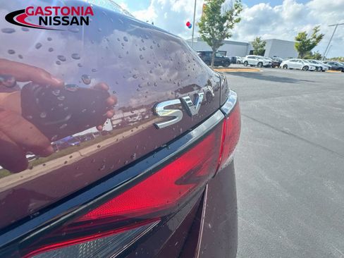 Used 2024 Nissan Sentra SV FWD image 40