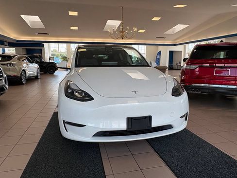 Used 2022 Tesla Model Y Performance AWD/4WD image 7