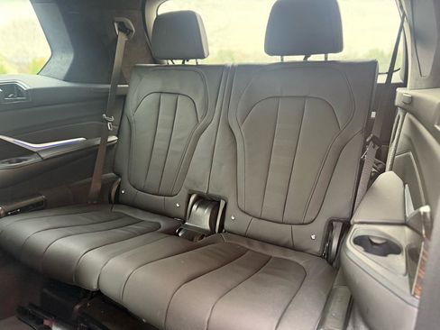 Used 2021 BMW X7 M50i AWD/4WD image 39
