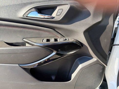 New 2026 Chevrolet Trax RS w/ Sunroof Package FWD image 16