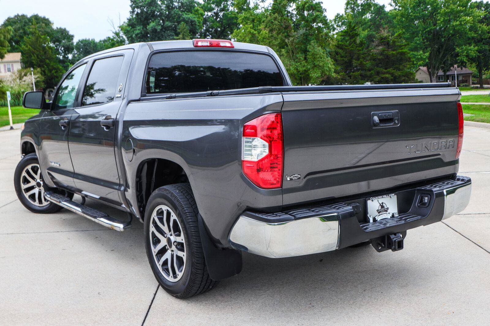 Used 2017 Toyota Tundra SR5 RWD image 13