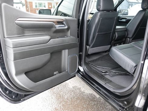 Used 2023 Chevrolet Silverado 1500 LT image 19