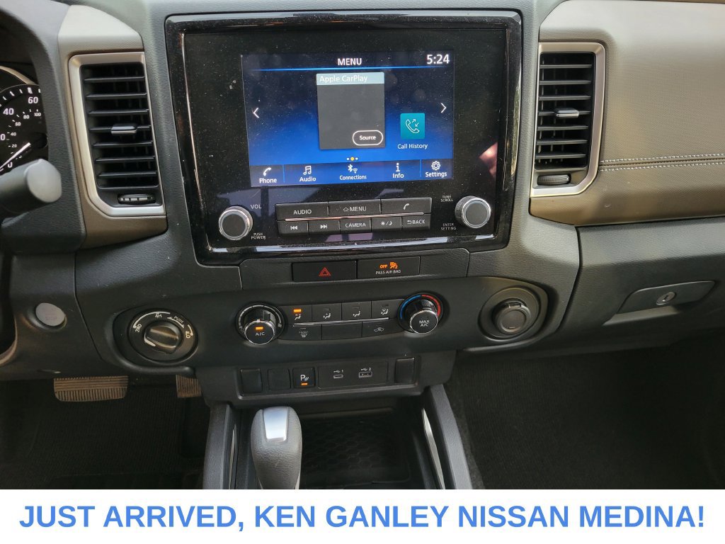 Certified 2022 Nissan Frontier SV w/ Technology Package AWD/4WD image 11