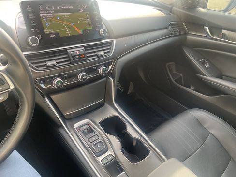 Used 2018 Honda Accord Touring image 20