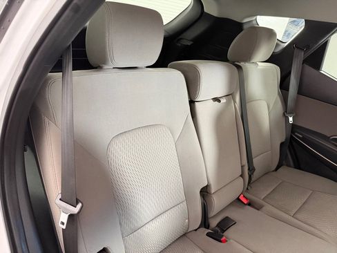 Used 2017 Hyundai Santa Fe Sport image 22