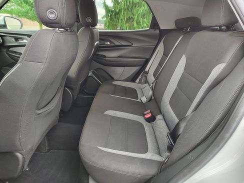 Used 2023 Chevrolet TrailBlazer LT AWD/4WD image 16