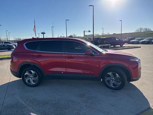 Used 2021 Hyundai Santa Fe SE w/ Cargo Package image 17