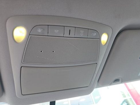 Used 2017 Nissan Rogue S w/ S Appearance Package FWD image 21
