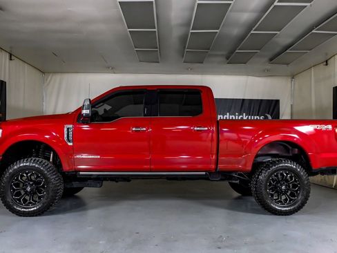 Used 2021 Ford F250 Platinum image 11