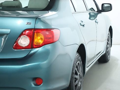 Used 2009 Toyota Corolla LE image 10