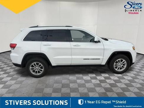 Used 2018 Jeep Grand Cherokee Laredo AWD/4WD image 5